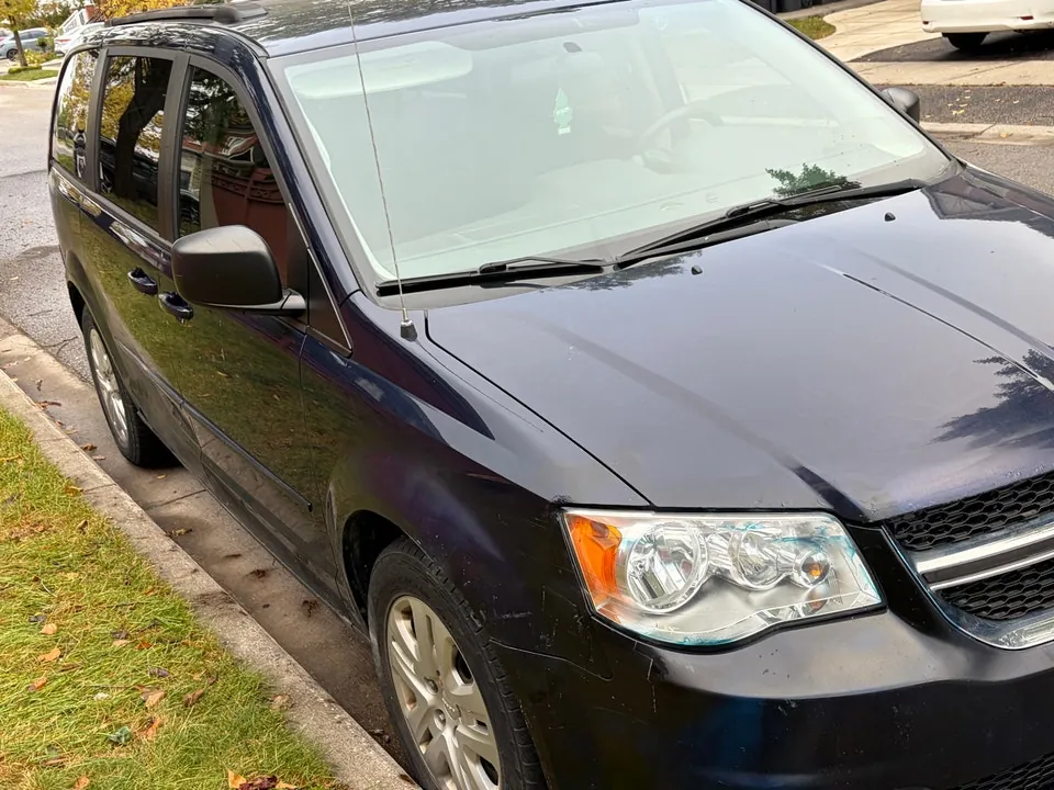 Dodge Caravan 2016 photo 2