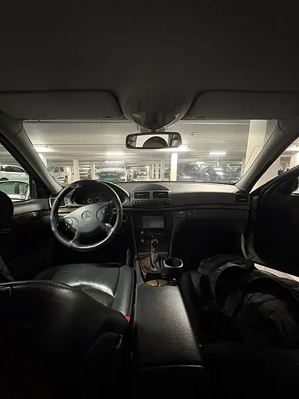 Mercedes-Benz E-Class 2005 photo 2