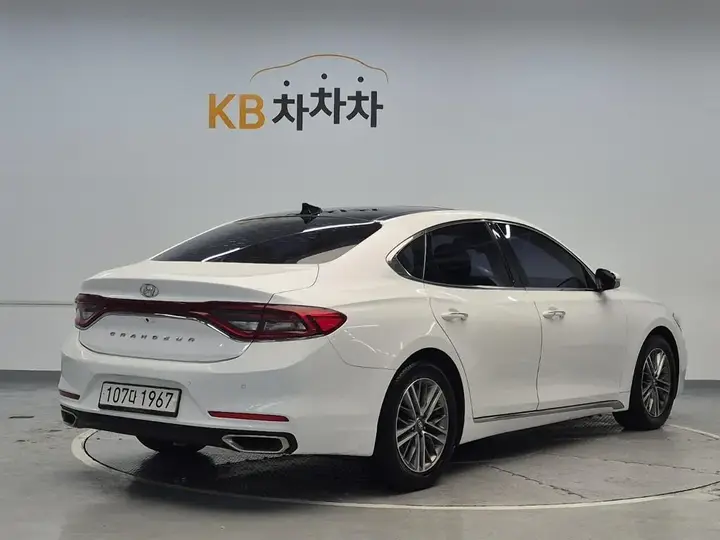 Hyundai Grandeur 2018 photo 3