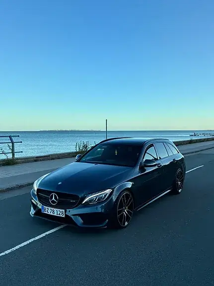 Mercedes-Benz C 220
