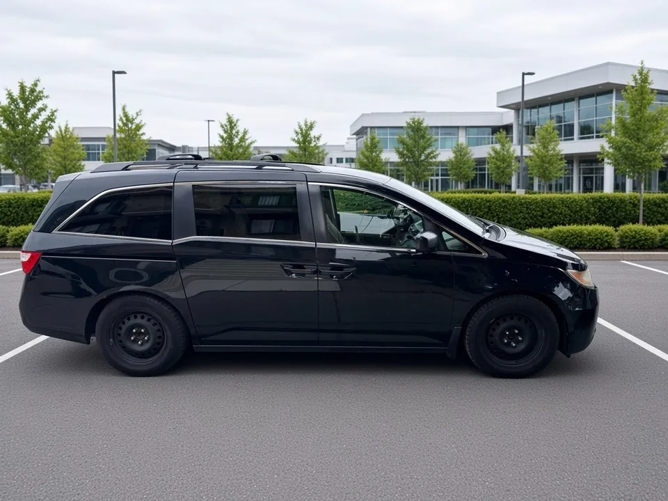 Honda Odyssey 2013 photo 2