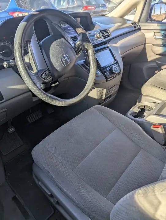 Honda Odyssey 2014 photo 2