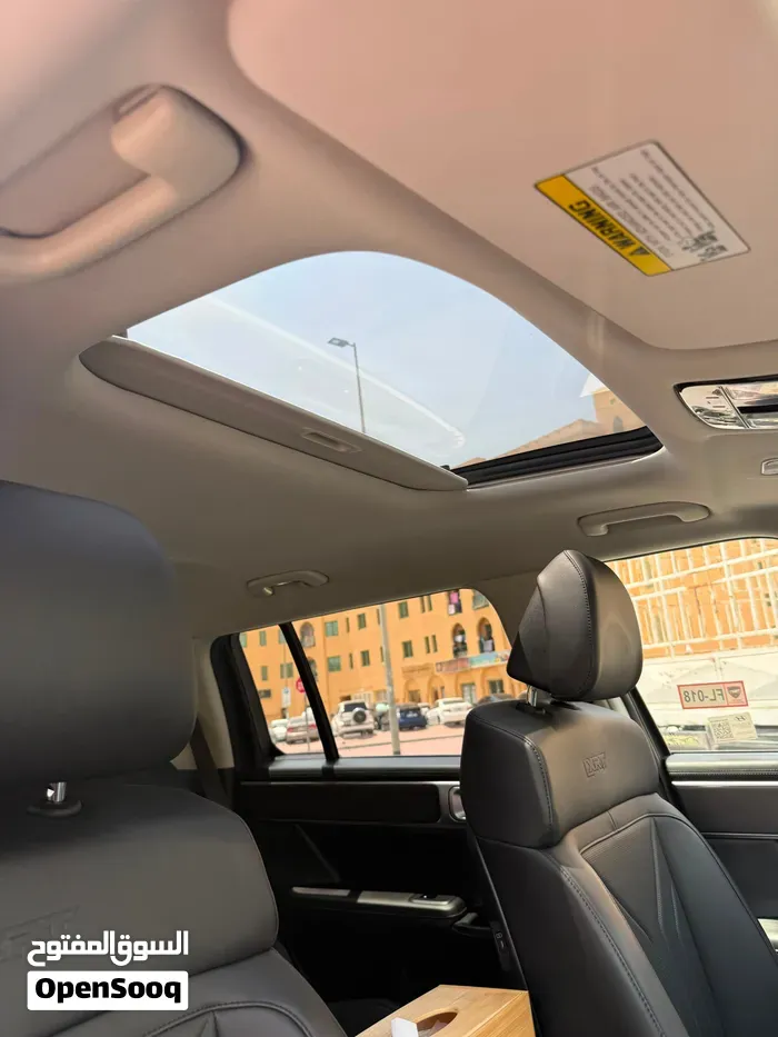 Hyundai Santa Fe 2025 photo 3