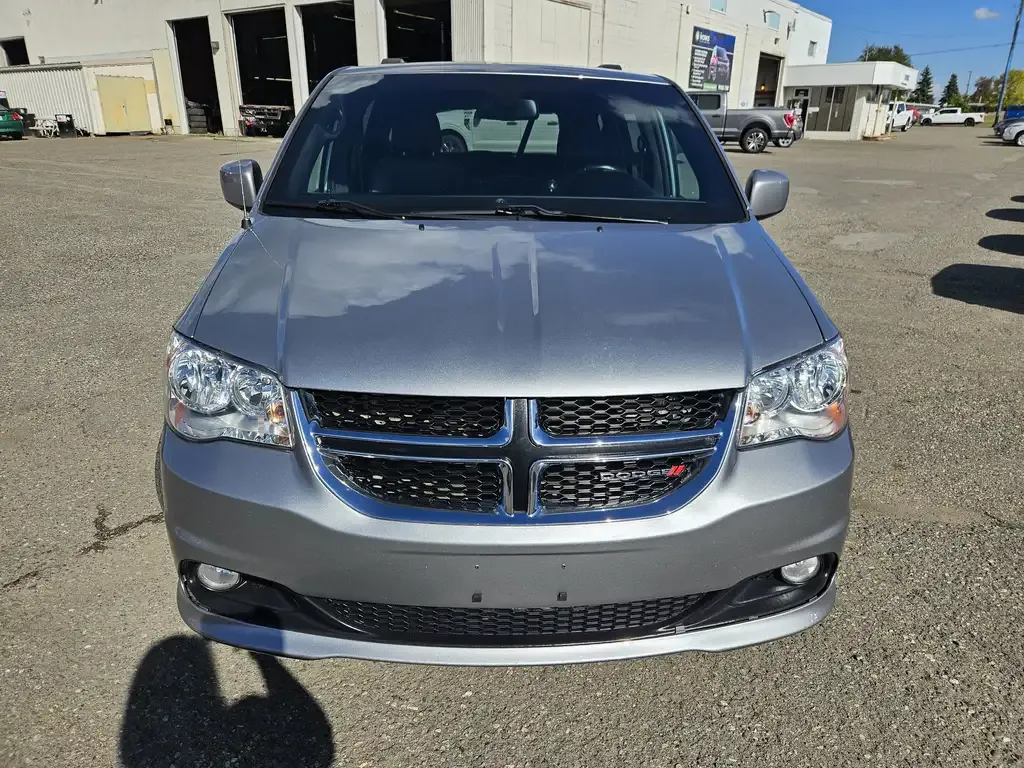 Dodge Grand Caravan 2020 photo 2