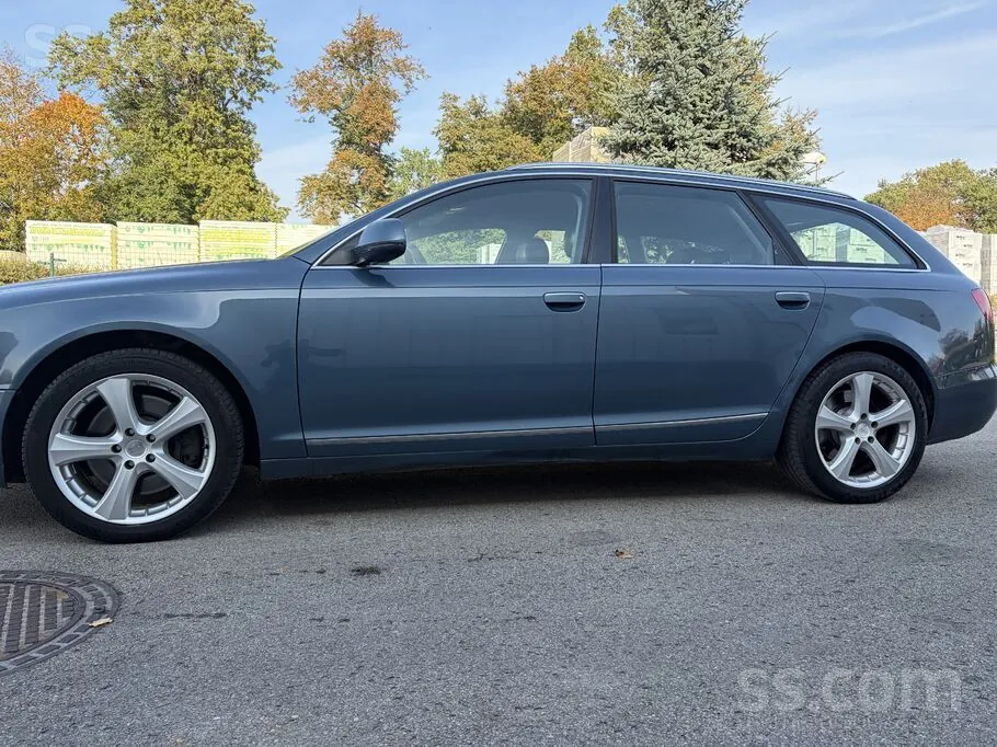 Audi A6 2011 photo 2