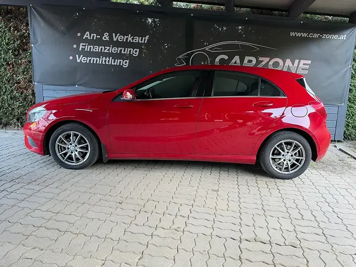 Mercedes-Benz A-Class 2012 photo 3