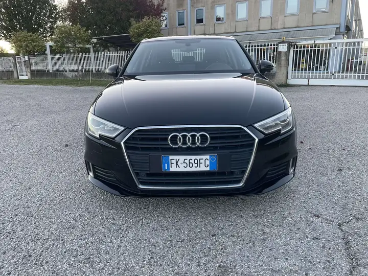 Audi A3 Sportback 2017 photo 2