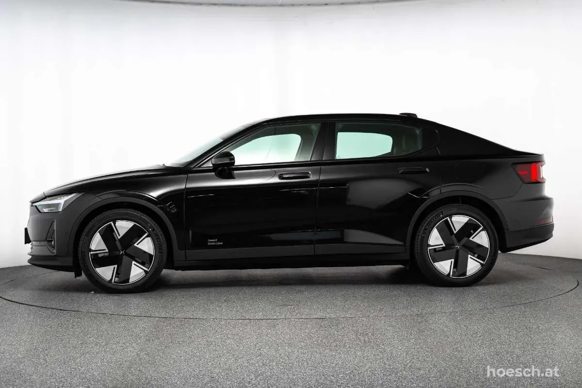 Polestar 2 2025 photo 3