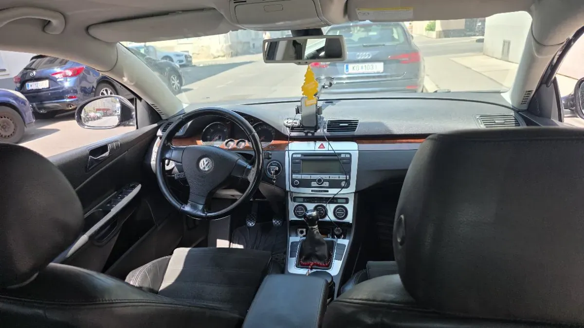 Volkswagen Passat 2006 photo 2