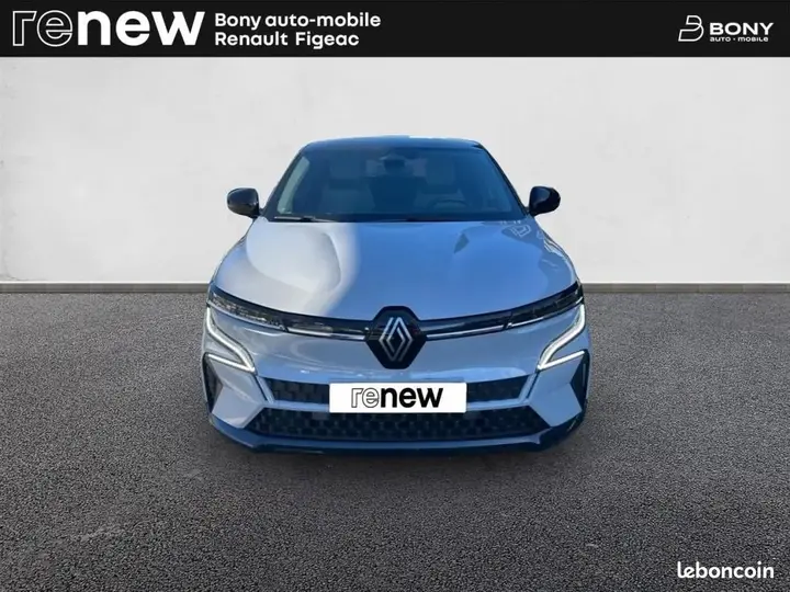 Renault Megane 2023 photo 2