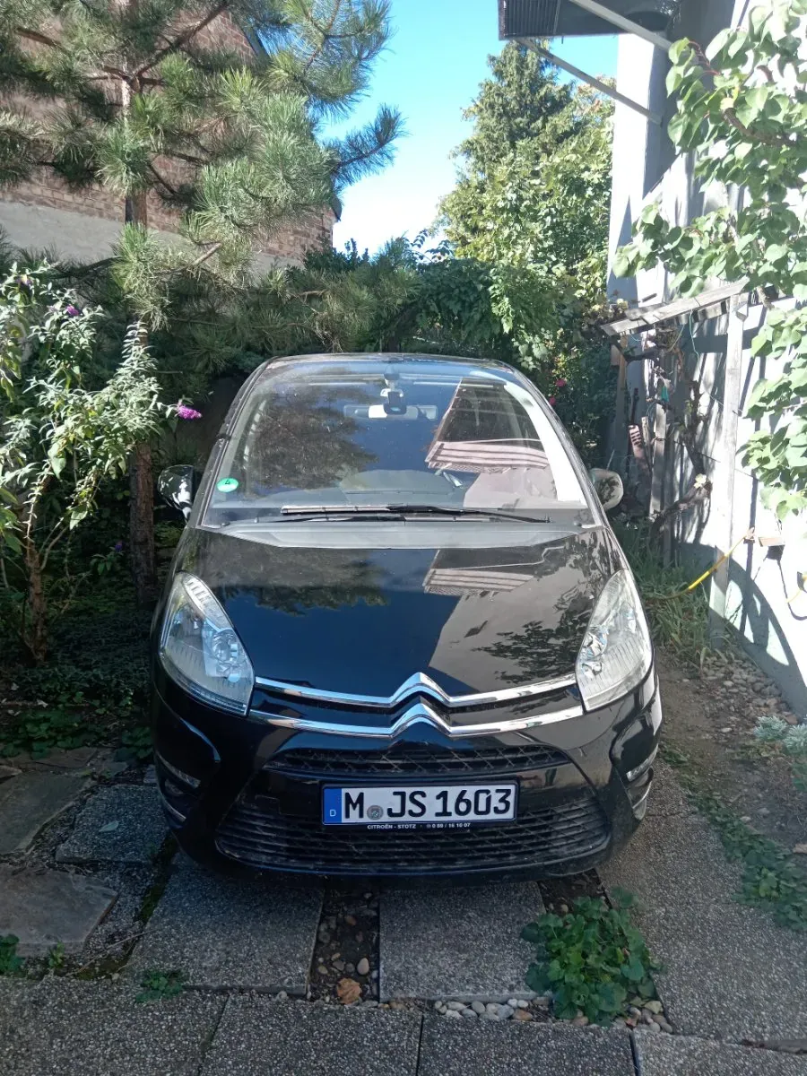 Citroen C4 Picasso 2011 photo 3
