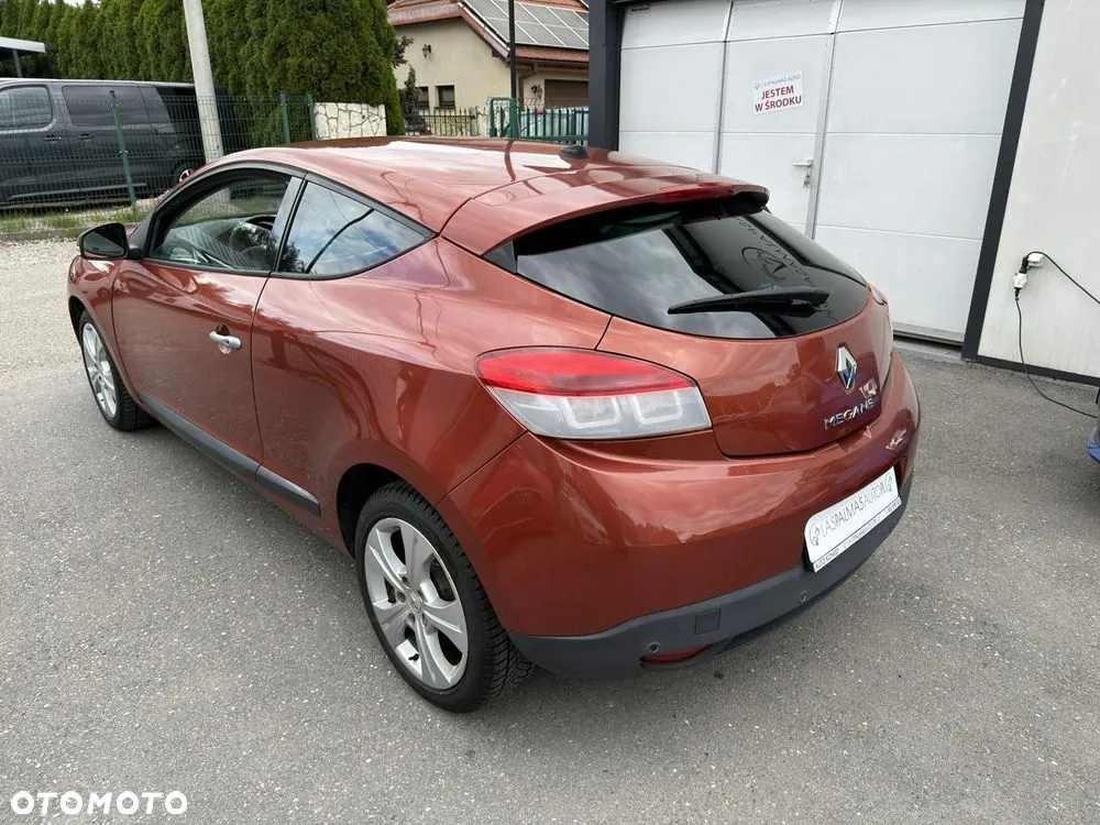 Renault Megane 2010 photo 4