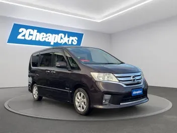 Nissan Serena 2012 photo 4