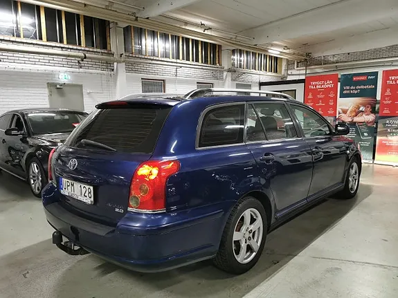 Toyota Avensis 2004 photo 4