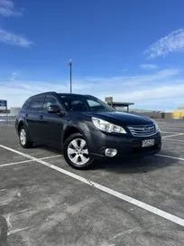 Subaru Outback 2010 photo 2
