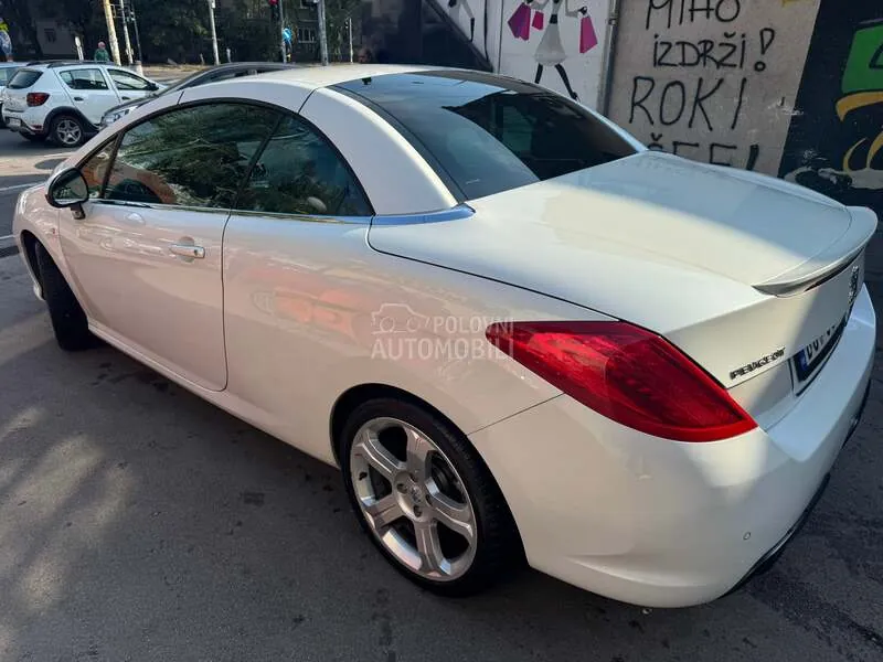 Peugeot 308 2011 photo 3