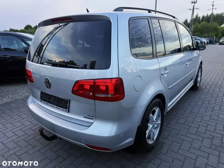 Volkswagen Touran 2013 photo 4