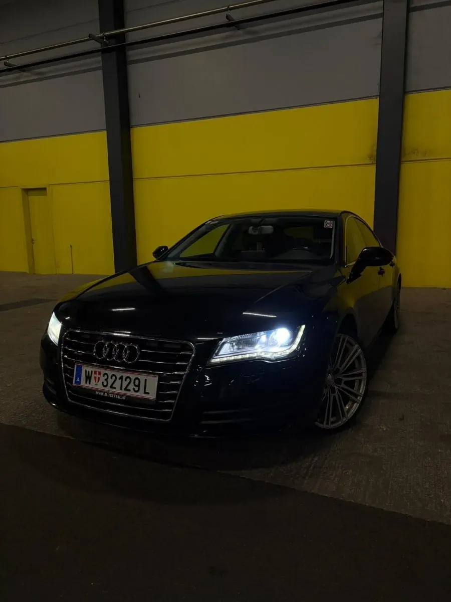 Audi A7 2011 photo 2