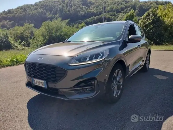 Ford Kuga 2022 photo 2