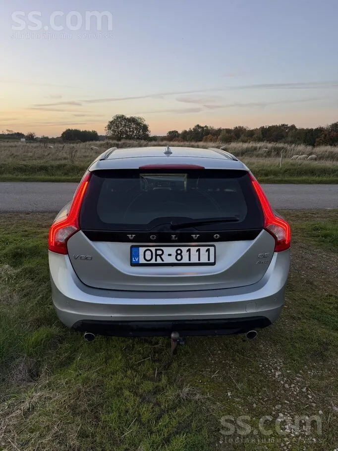 Volvo V60 2011 photo 4