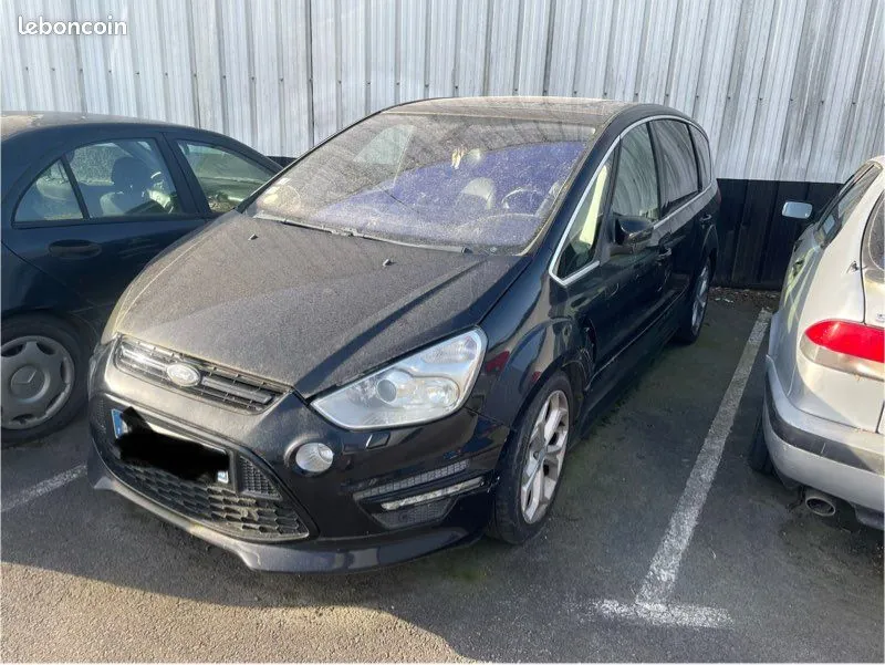 Ford S-Max 2012 photo 2