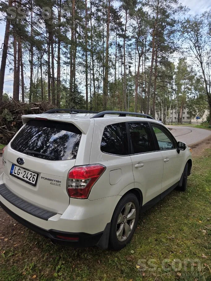 Subaru Forester 2014 photo 2