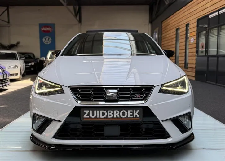 Seat Ibiza 2021 photo 2