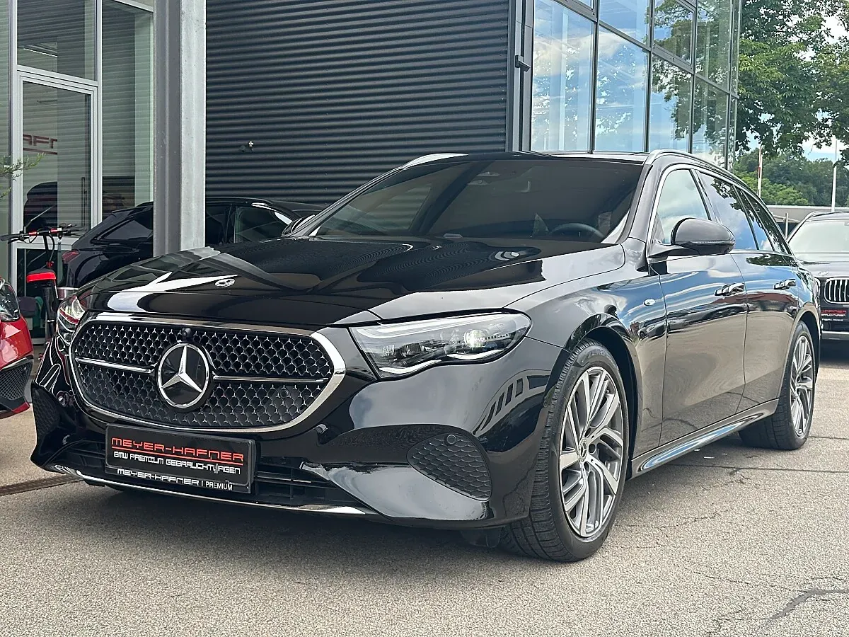 Mercedes-Benz E-Class 2025 photo 2
