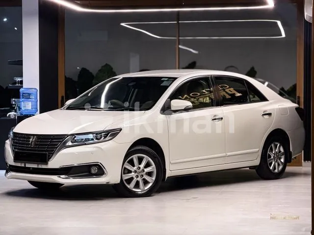 Toyota Premio 2019 photo 2
