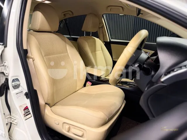 Toyota Premio 2019 photo 4