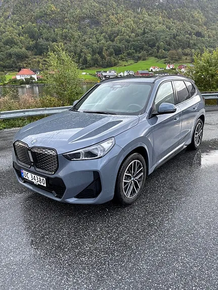 BMW Ix1