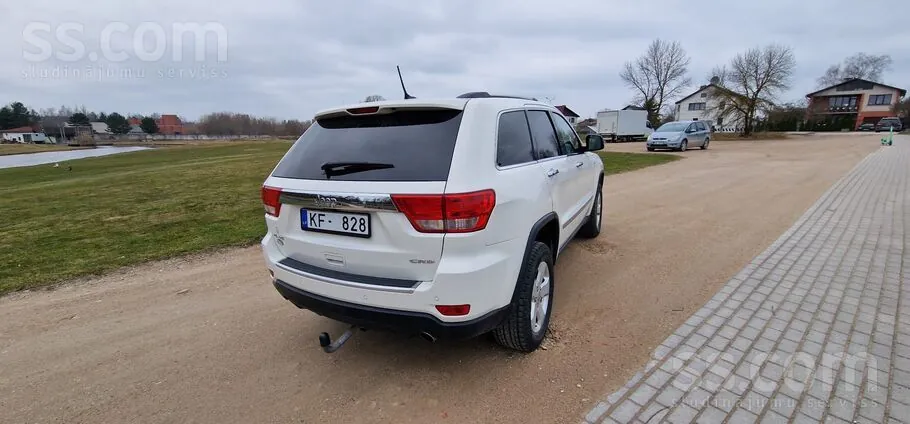 Jeep Grand Cherokee 2012 photo 3