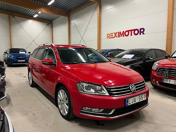 Volkswagen Passat 2012 photo 2