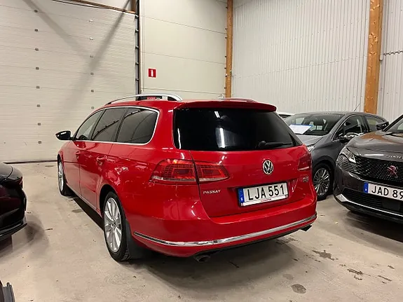 Volkswagen Passat 2012 photo 5