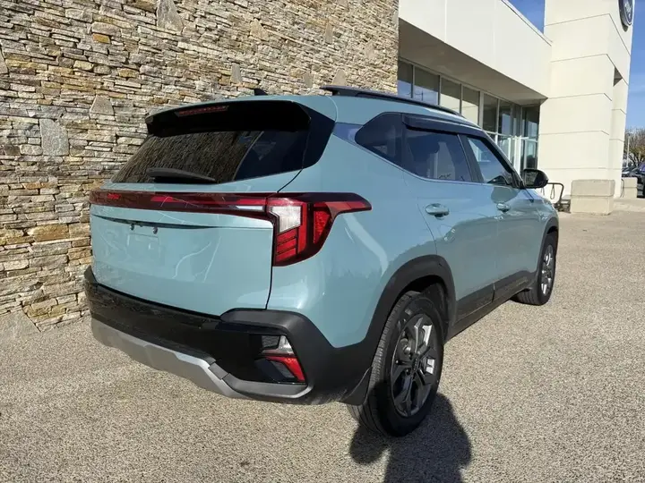 Kia Seltos 2024 photo 3