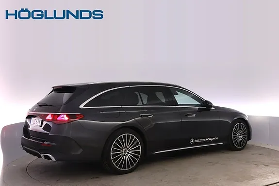 Mercedes-Benz E300 E 2026 photo 3