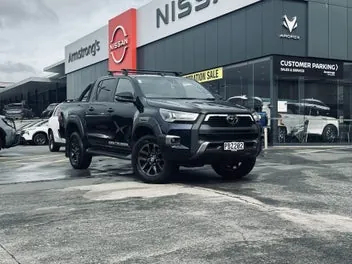 Toyota Hilux 2022 photo 2