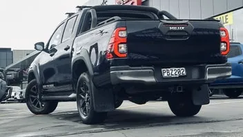 Toyota Hilux 2022 photo 4