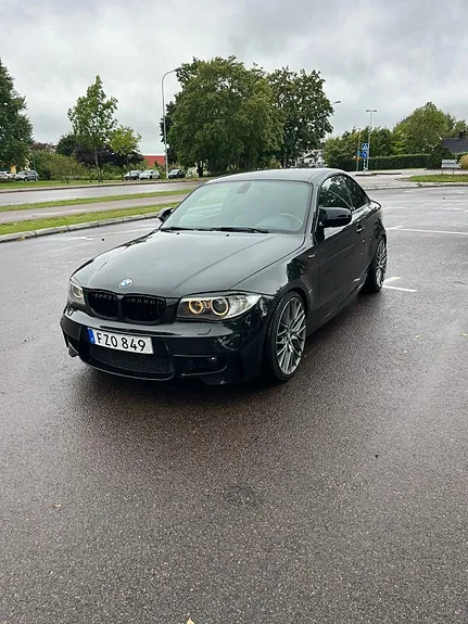 BMW 125I 2011 photo 2