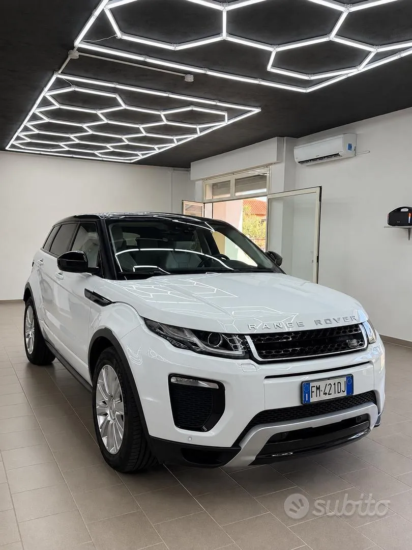 Land Rover Range Rover Evoque 2017 photo 3