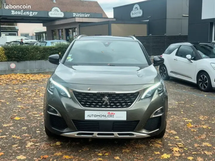 Peugeot 5008 2019 photo 2