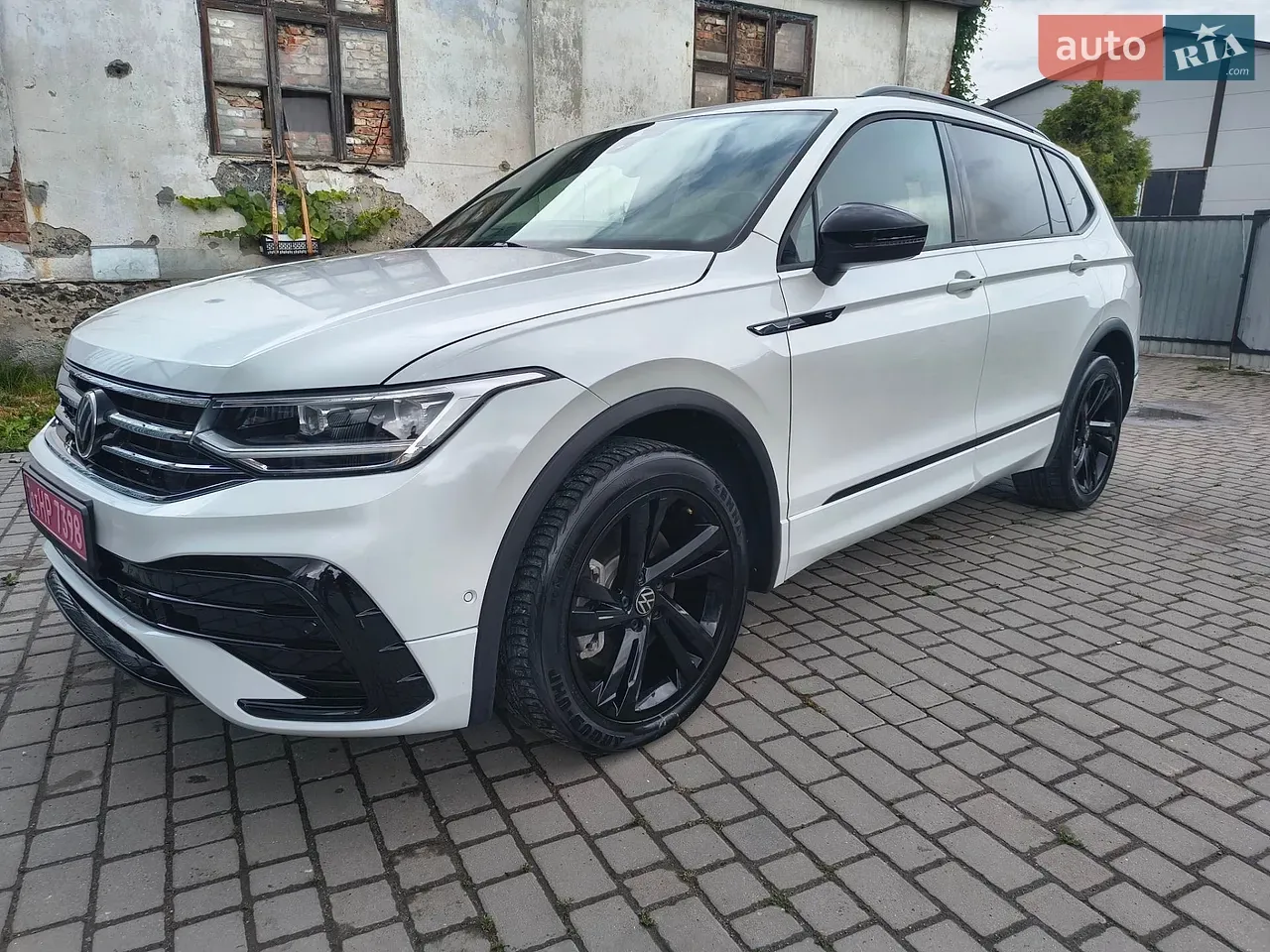 Volkswagen Tiguan 2023 photo 3