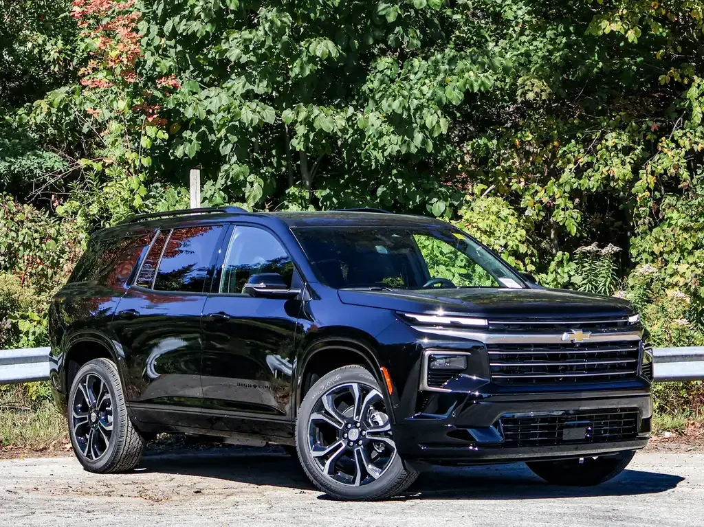 Chevrolet Traverse 2027 photo 2