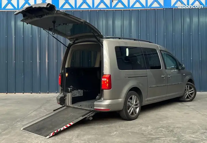 Volkswagen Caddy 2016 photo 2