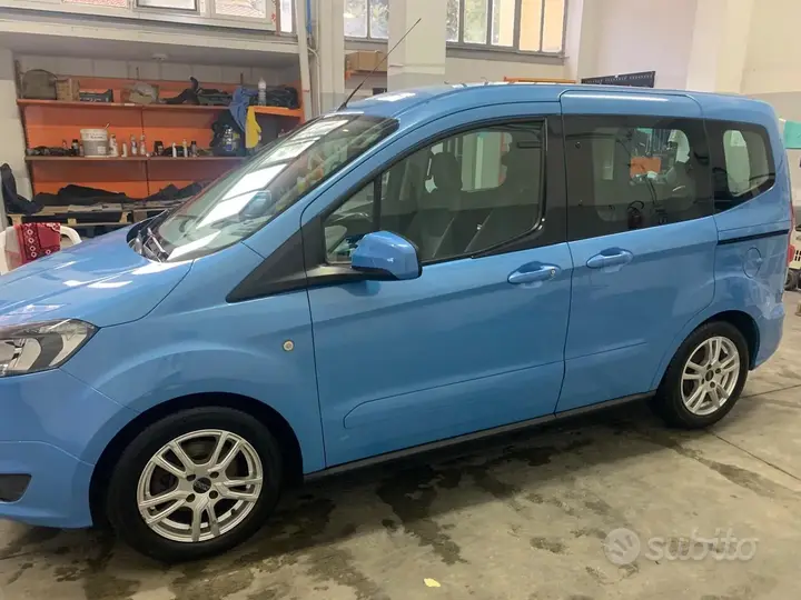 Ford Tourneo Courier 2018 photo 3