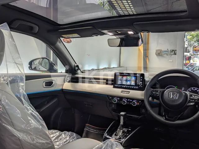 Honda Vezel Z Play 2026 photo 3