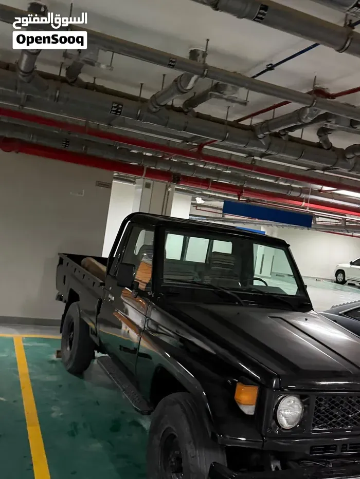 Toyota Land Cruiser 1990 photo 2