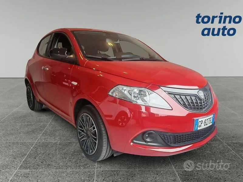 Lancia Ypsilon