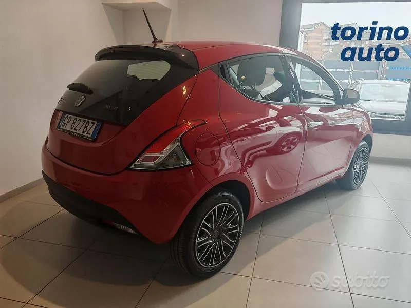 Lancia Ypsilon 2023 photo 2