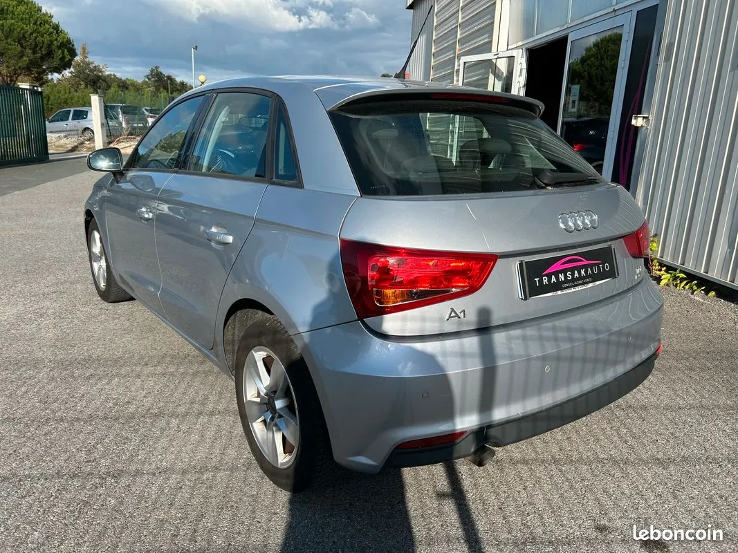 Audi A1 2015 photo 3